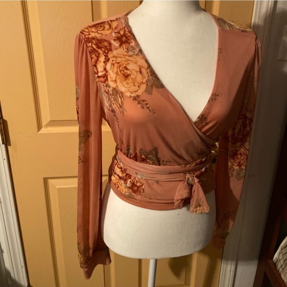 Fashion Nova Blush Wrap Top - Picture 1 of 4